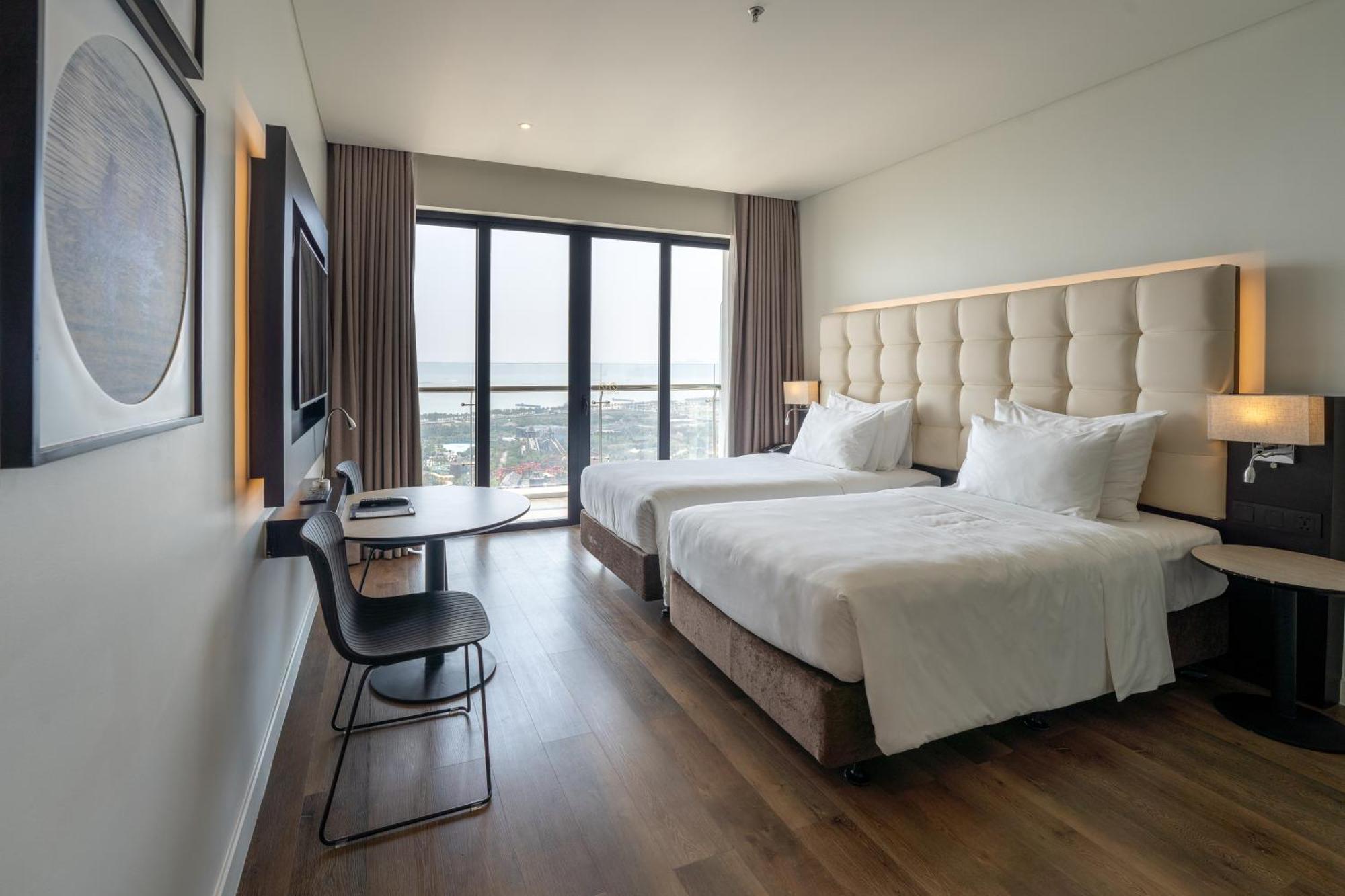 Hotel Soleil Ha Long, Trademark Collection By Wyndham Экстерьер фото